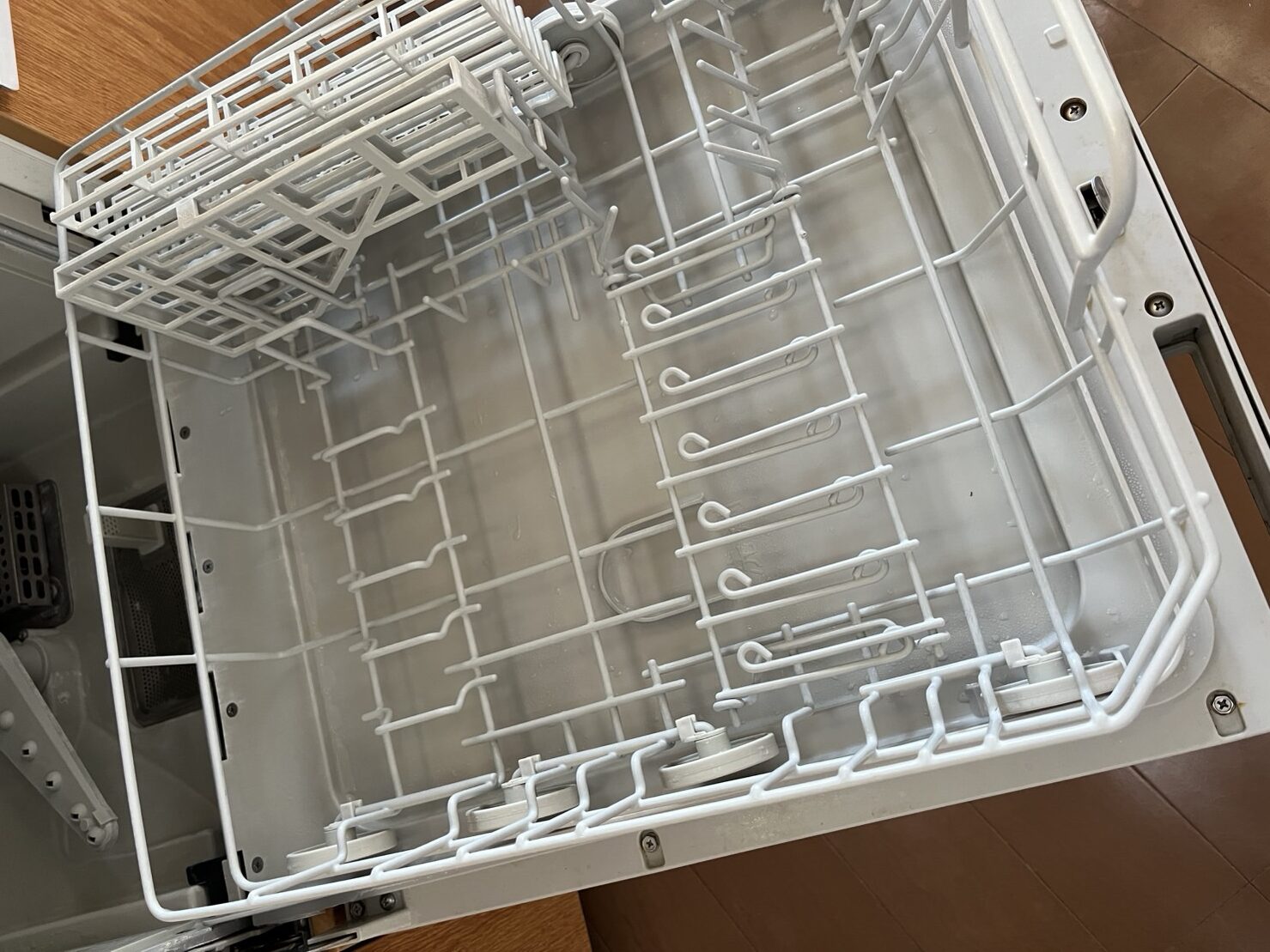 食洗機の内部