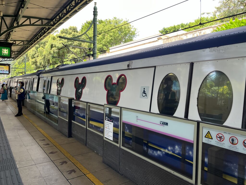 香港MTRディズニー線の車両外観
