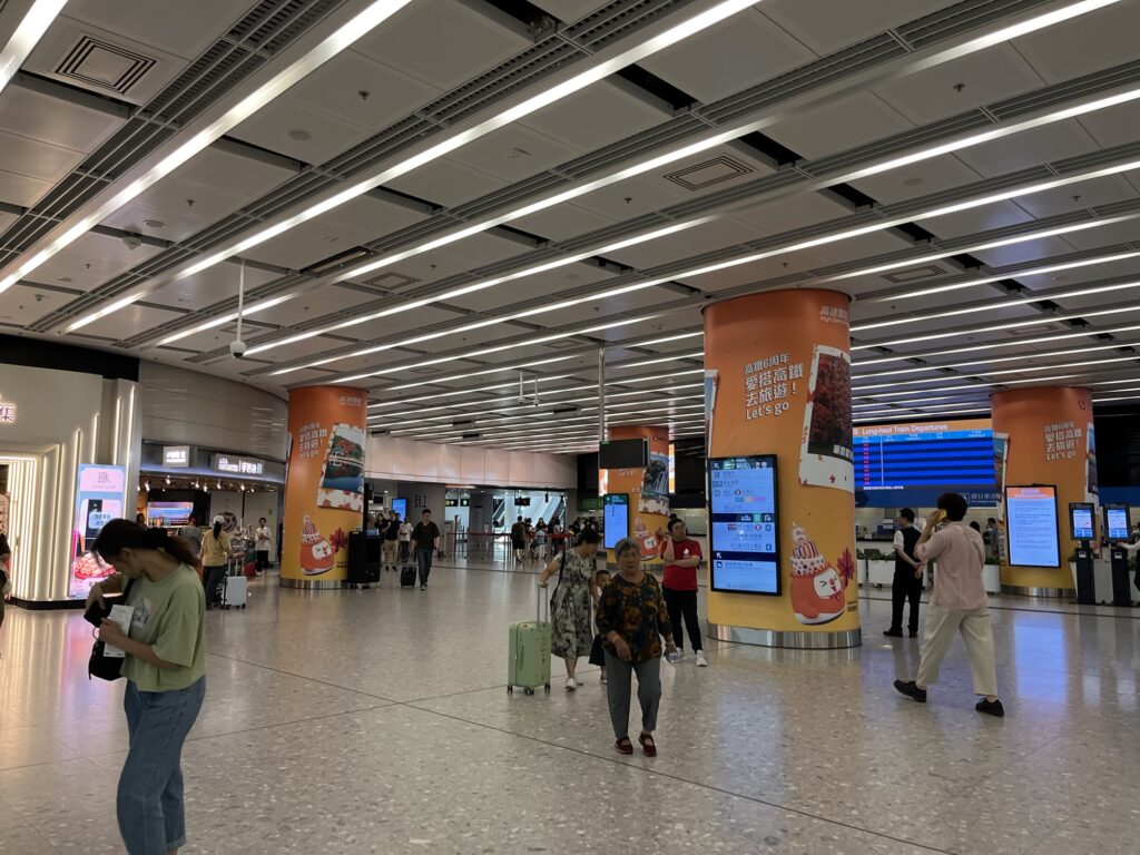高速鉄道駅の旅客ターミナル
